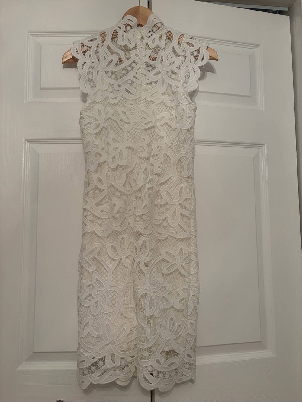 Laundry By Shelli Segal White Floral Lace High-Neck Midi Dress